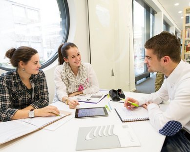 Gruppenarbeitsraum Bibliothek SRH Hochschule Heidelberg